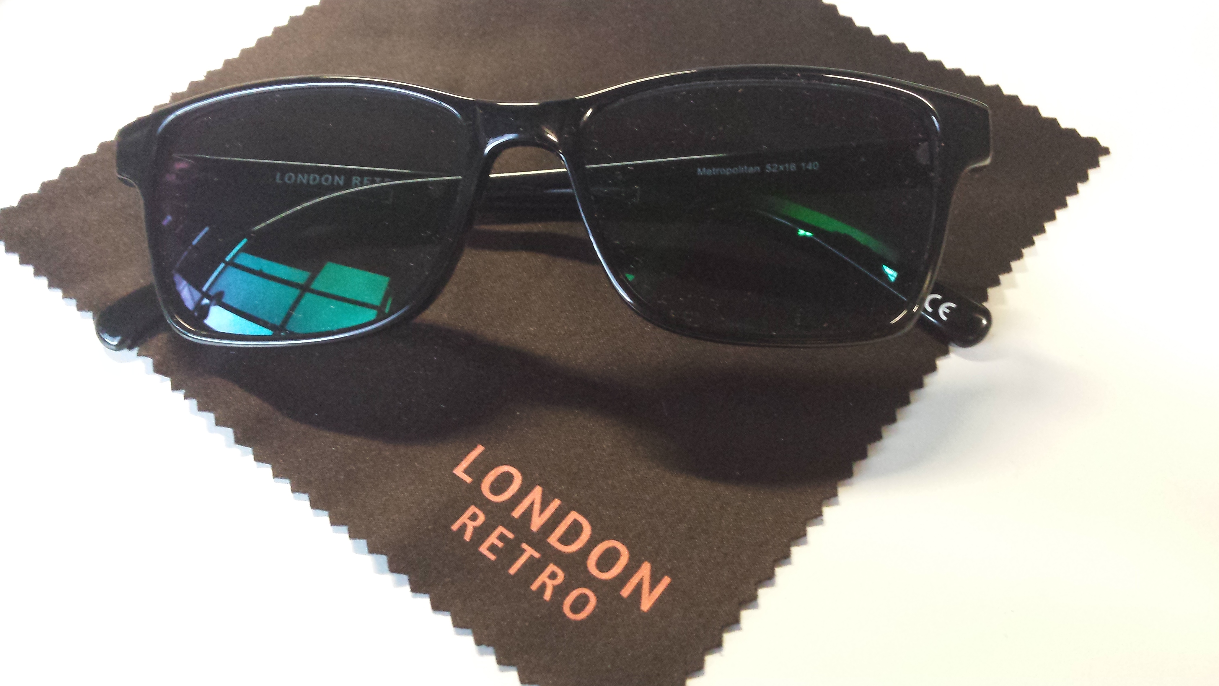 Review Myoptique Retro Sunglasses And Giveaway Stylish London Living 