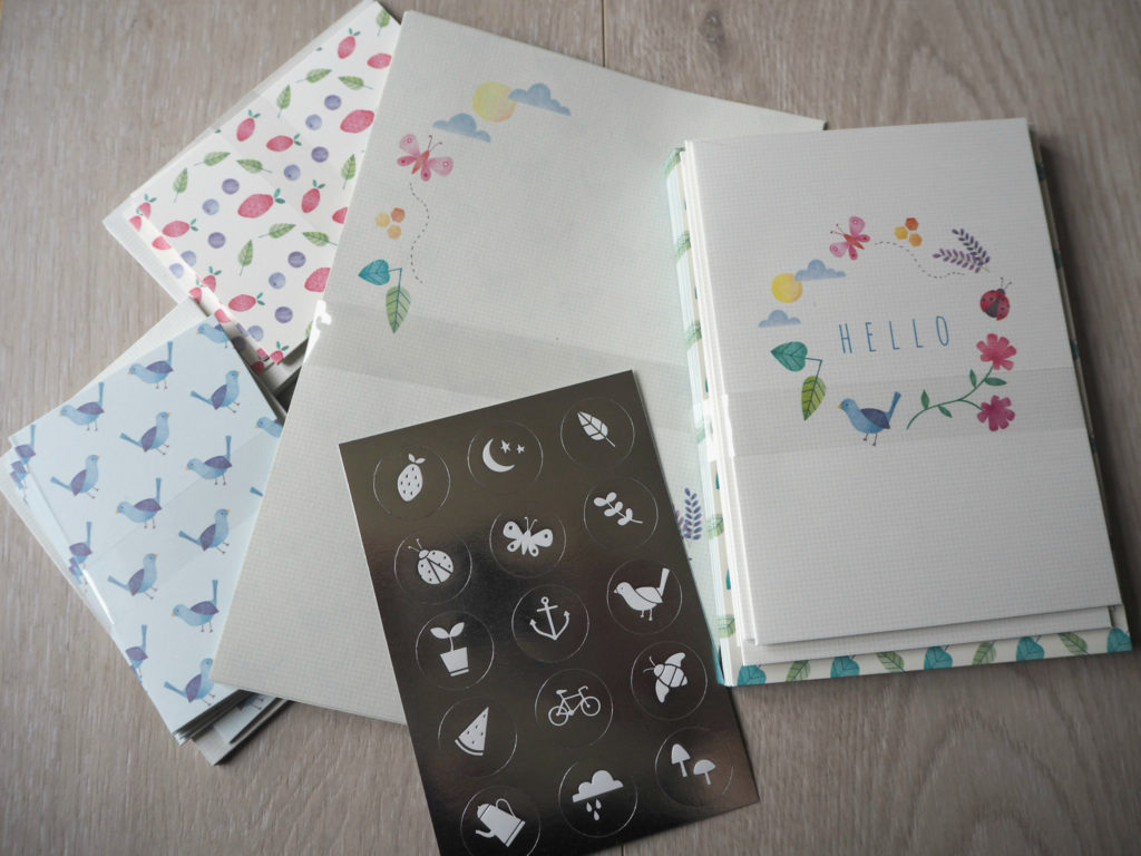 kikki.K sweet letter writing kit